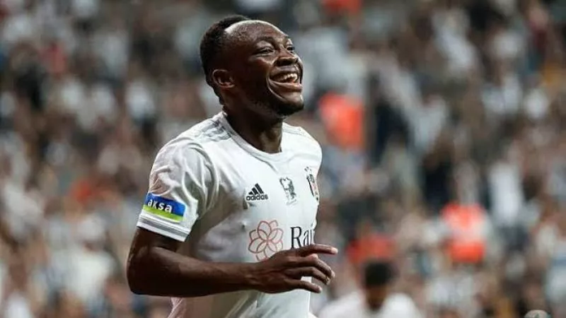 موليكا يفجرها: 