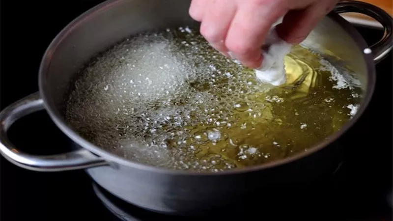 اسباب ظهور رغوة فى زيت القلى احذرها