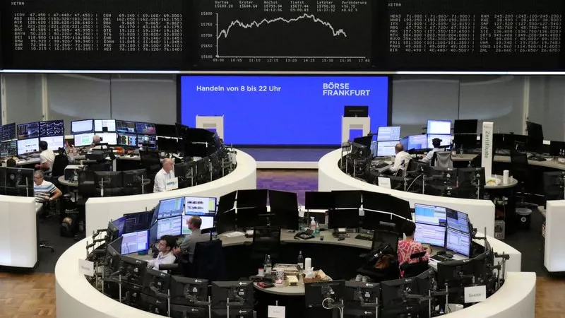 أسهم أوروبا تصعد بدعم من شركات التأمين
