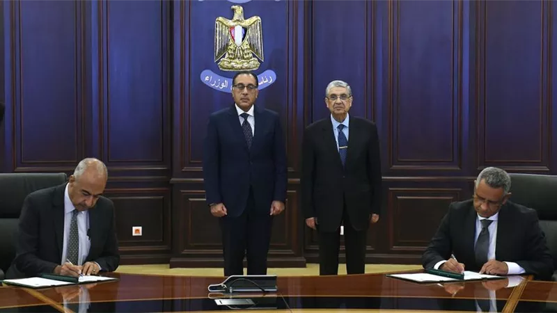 وزير الكهرباء: مشروع غرب أسيوط يوفر طاقة نظيفة لـ2 مليون منزل