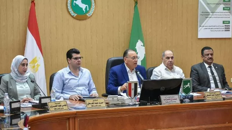 تنفيذى الشرقية يُناقش الخطة الاستثمارية والموحدة