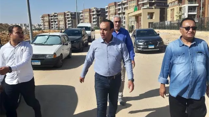 رئيس جهاز الشروق يعلن عن أهم المشروعات الخدمية بمركز المدينة صور