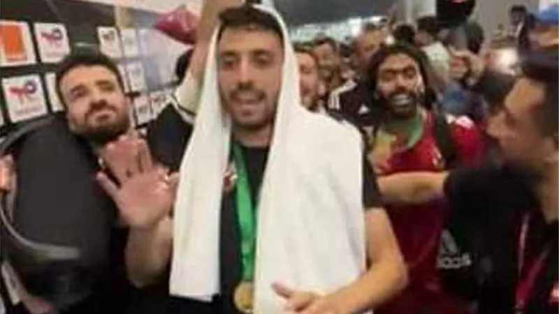 نجم الأهلى: 