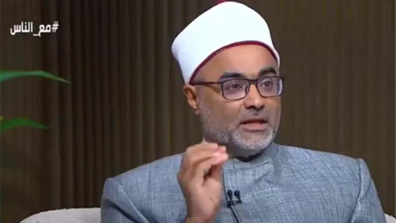 لماذا بدأ القرآن الكريم بكلمة «اقرأ»؟.. د. أيمن الحجار يوضح