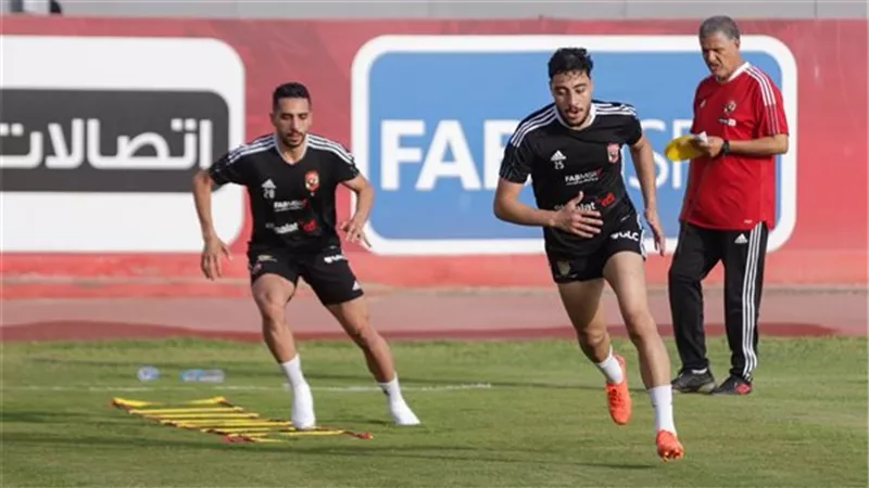 ثنائي الأهلي يخضعان للفحص الطبي تحت إشراف الخبير النمساوي