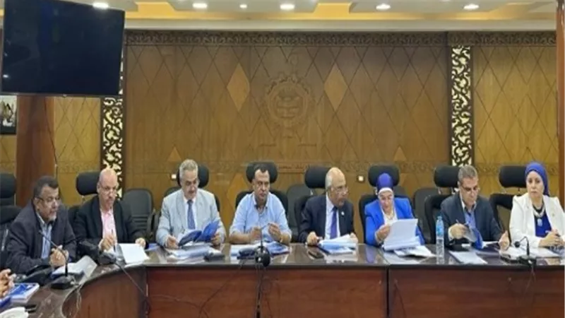 تعليم القليوبية: نسعى دائما لاختيار العناصر المؤهلة لشغل الوظائف القيادية