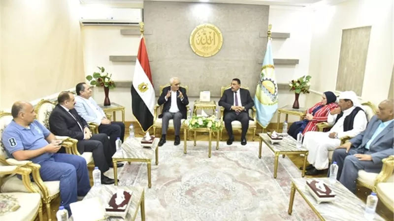 رضا حجازي يفتتح المدرسة المصرية اليابانية بمطروح