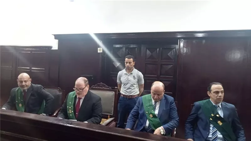 جنايات المنصورة تحيل أوراق المتهمان بقتل صديقهما بقصدسرقته للمفتى