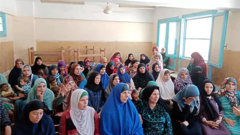 قومي المرأة بالمنيا ينظم ندوات تثقيفية وتعريفية فى أبوقرقاص