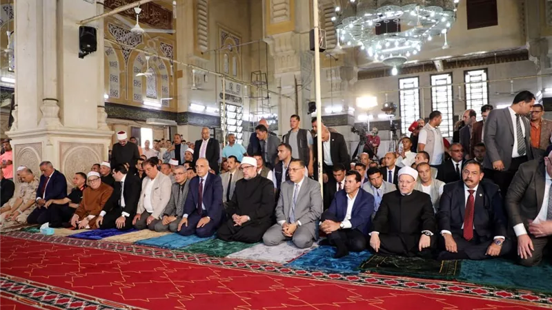 وزير الأوقاف يتحدث عن:أخلاق النبي وصفاته فى خطبة الجمعة بالزقازيق