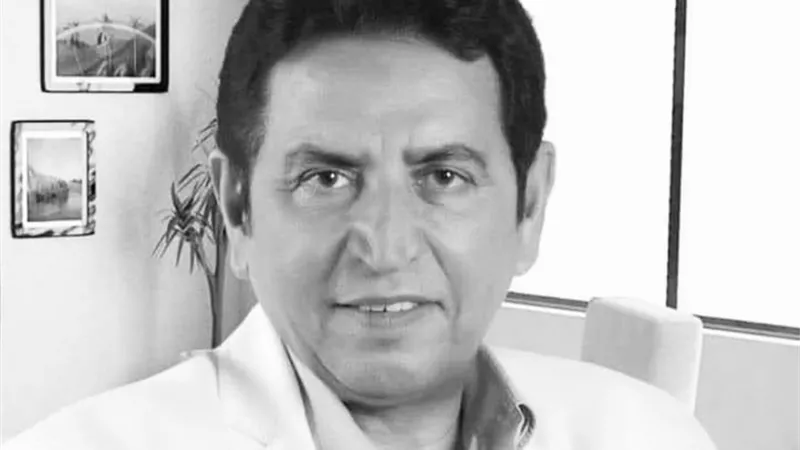 صابر الرباعي ينعى الشاعر الراحل كريم العراقي