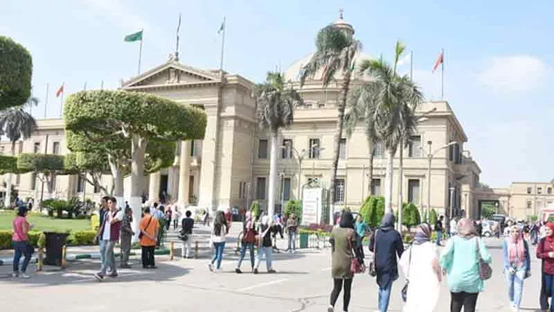 مد فترة تقديم الطلاب العائدين من روسيا والسودان بالجامعات المصرية