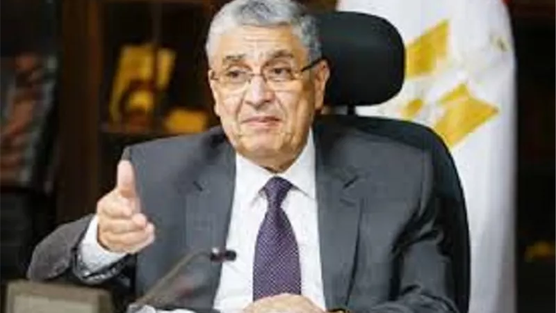 شاكر : مصر حققت تقدم كبير فى استغلال الطاقة النظيفة