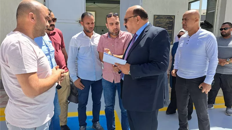 غسيل الشبكات وتحليل المياه علي مدار اليوم بمحافظات القناة