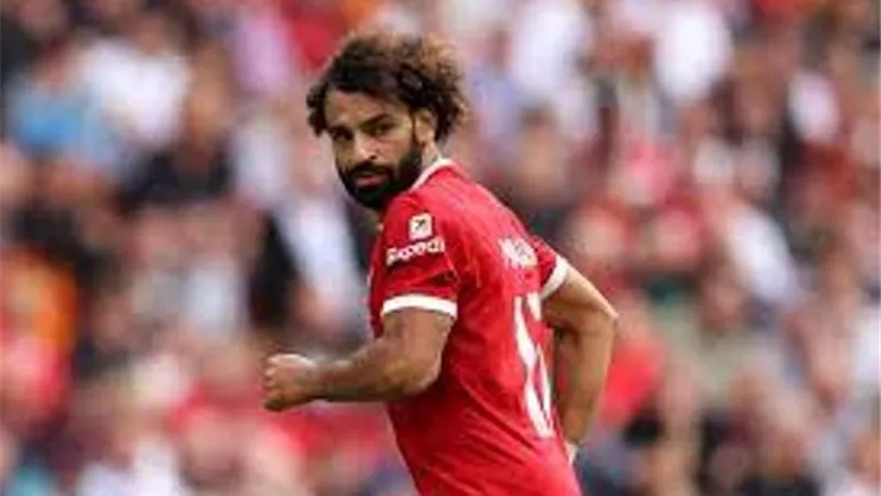 تقارير: ليفربول رفض عرضا خرافيا لرحيل صلاح بربع مليار سترلينى