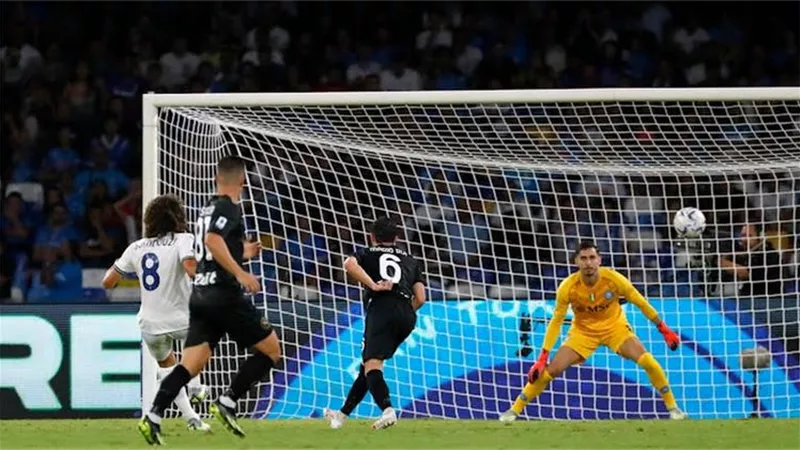 نابولي يخسر أمام لاتسيو 2/1 وأتالانتا يسحق مونزا بالدوري الإيطالي