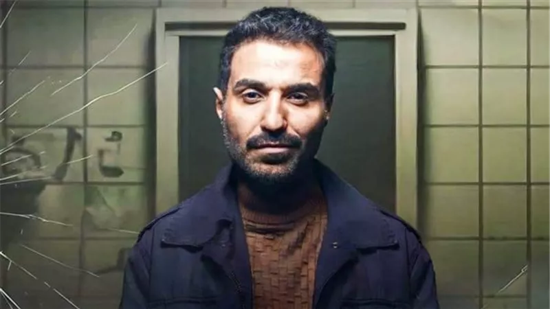 مؤلف 