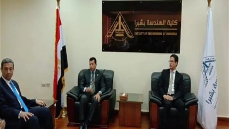 الجيزاوي يستقبل وزير الشباب لمناقشة رسالة دكتوراه بجامعة بنها