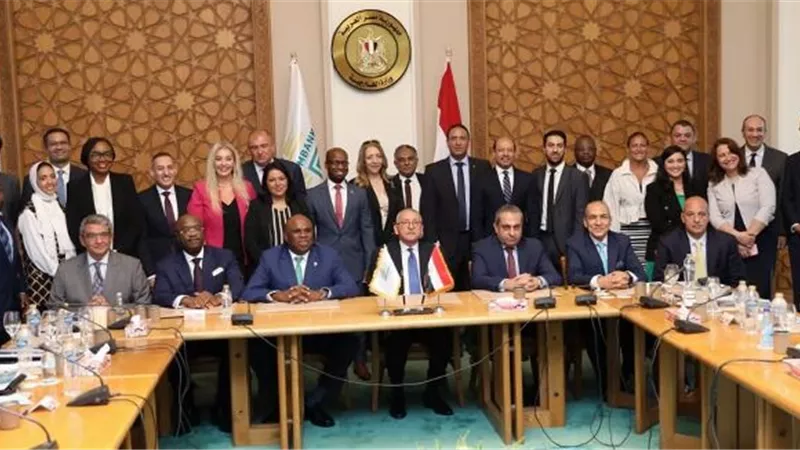 عباس يعلن إنشاء المقر الرئيسى لأهم بنوك إفريقيا بالعاصمة الإدارية