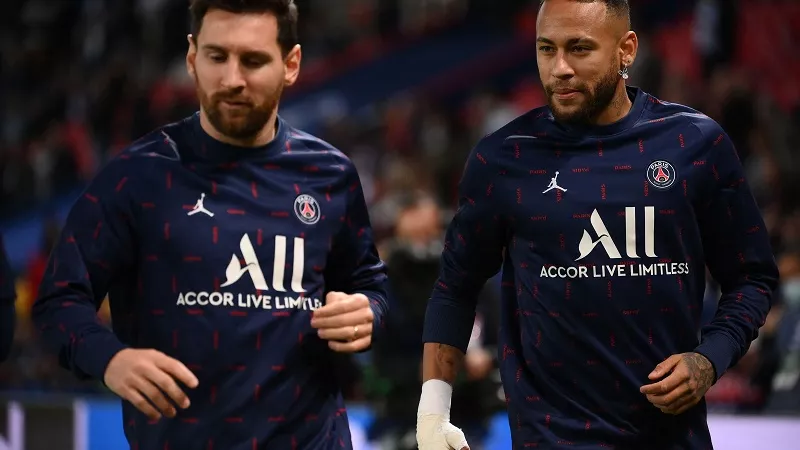 بعد إنتقاله للهلال.. نيمار يصف تجربته مع باريس سان جيرمان بالجحيم