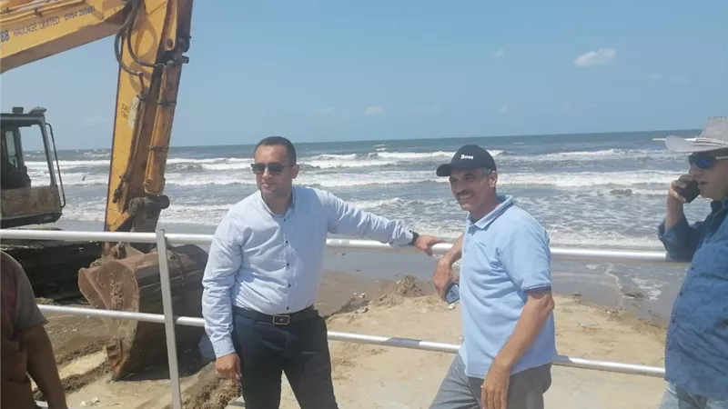 رئيس جهاز دمياط الجديدة يوجه بتكثيف أعمال الزراعة بمداخل المدينة