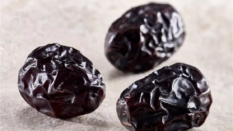 اهمية البلح الاسود للحامل