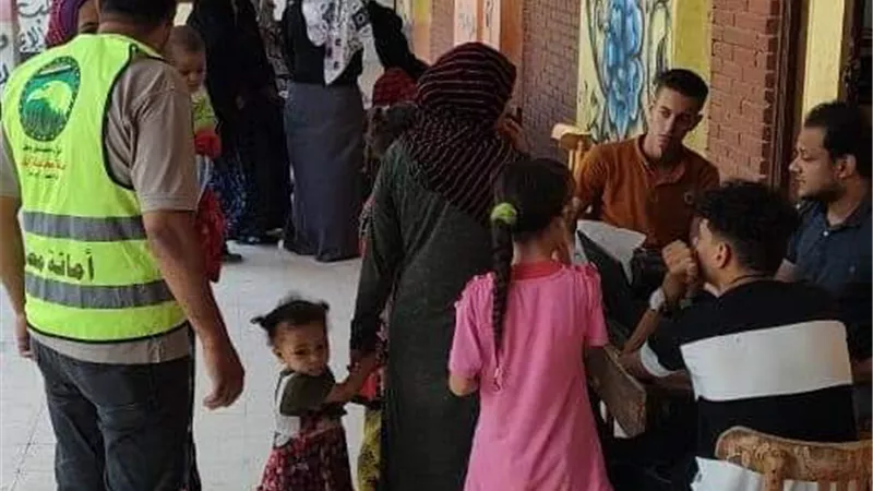 الكشف علي 475 حالة في قافلة 