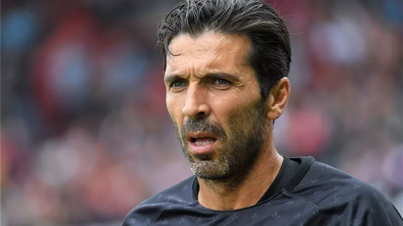 بوفون : لست الحارس التاريخى لمنتخب إيطاليا