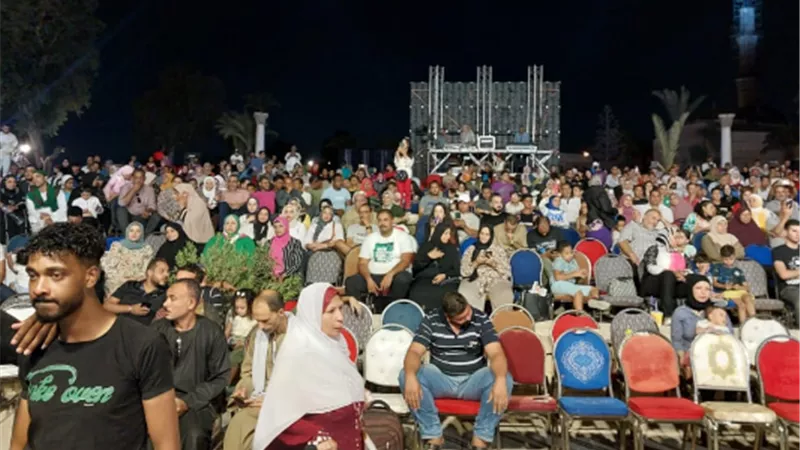 الجمهور يتوافد على ابواب القلعة لحفل أحمد العمرى والتهامى