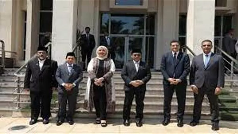 المدير التنفيذي لمرصد الأزهر تستقبل وفدًا ماليزيًا رفيع المستوى