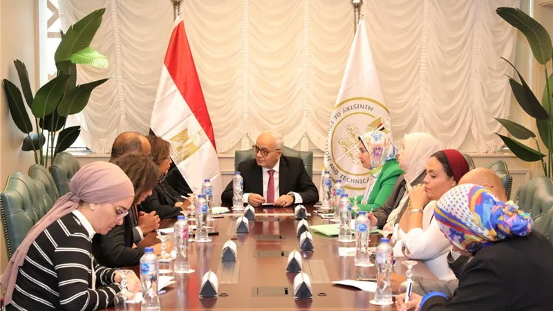حجازي وأمين المجلس القومي للطفولة يبحثان تعزيز التعاون المشترك