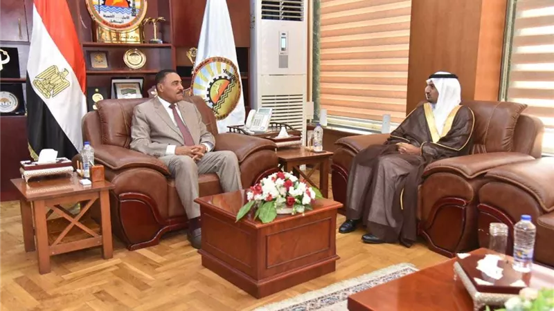 محافظ مطروح يستقبل القنصل السعودى بمطروح