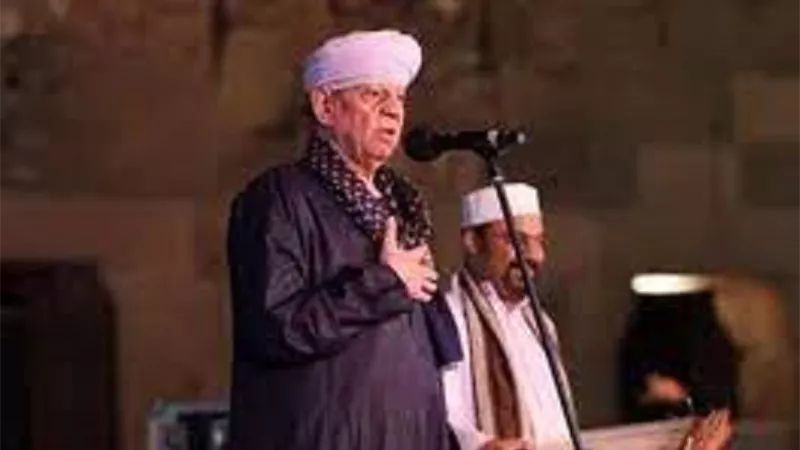 الجمهور يتوافد على حفل الشيخ ياسين التهامى بالقلعة