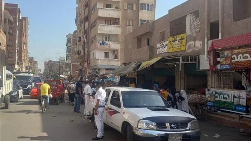 حملة مكبرة لرفع الإشغالات بحيِّ ثان الإسماعيلية