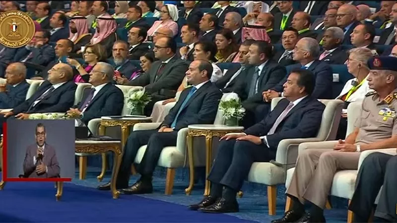 السيسي:تأثير الزيادة السكانية انعكس على مختلف الخدمات التى تقدمها الدولة للمواطنين