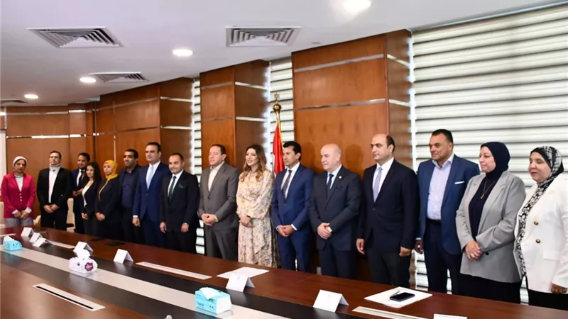 وزير الشباب يشهد توقيع بروتوكول تعاون مع التحالف الوطني للعمل الاهلي التنموي