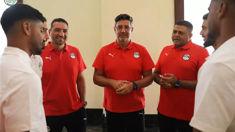 تفاصيل جلسة فيتوريا مع رباعي منتخب مصر الجديد