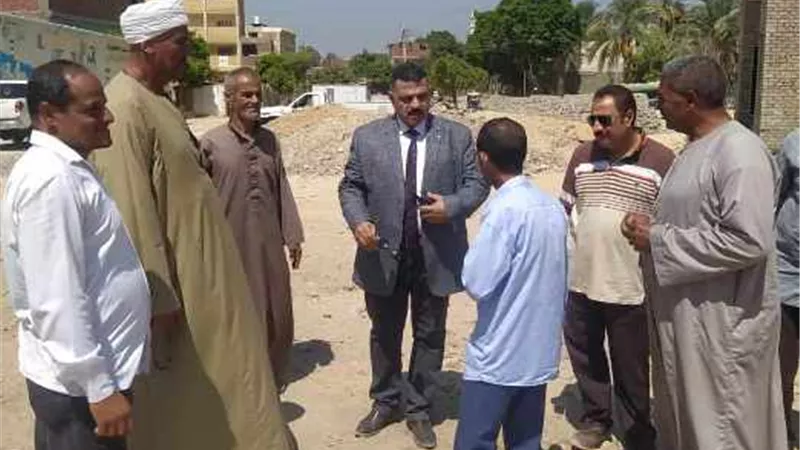 القاضي يتابع المشروعات الخدمية بجميع القطاعات ضمن 
