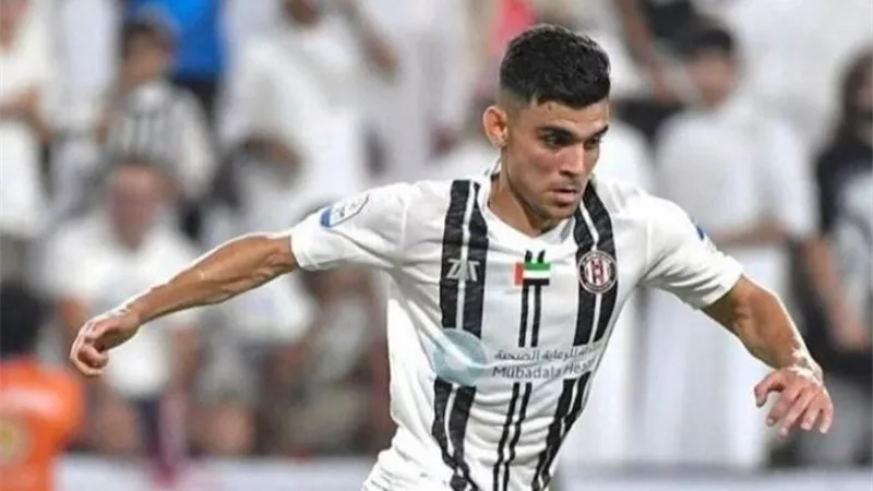 خلال ساعات.. أشرف بن شرقي يوقع للريان القطرى بعد الفحص الطبى