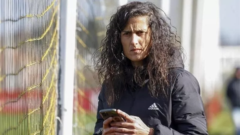 رسميًا.. تعيين مونتسي تومي مديراً فنيا لمنتخب إسبانيا للسيدات