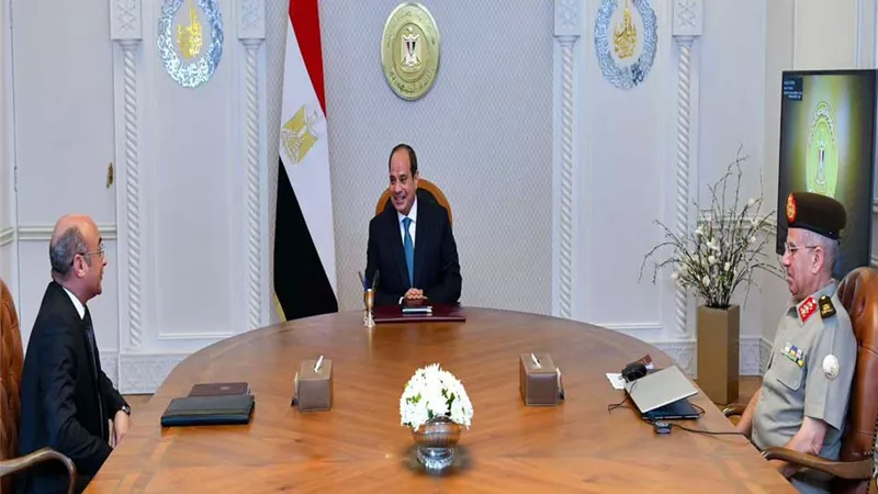 الرئيس يعقد اجتماعا لمتابعة الموقف التنفيذي لعدد من مشروعات وزارة العدل