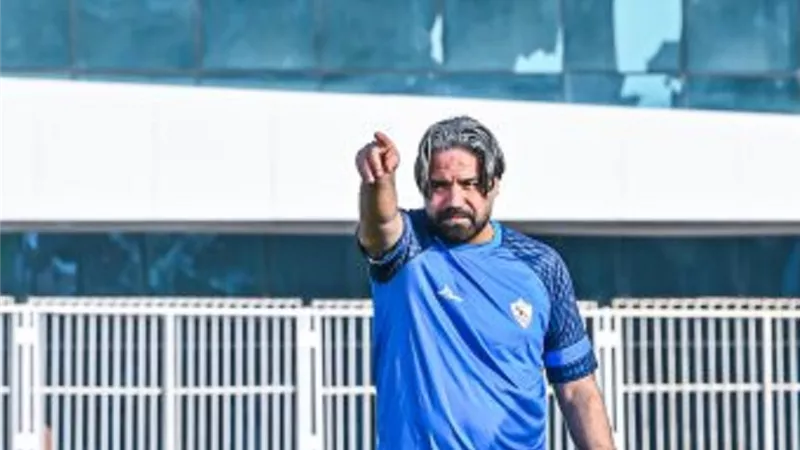 فيديو .. شوبير يكشف ما يدور داخل الزمالك ورسائل مدحت عبد الهادي