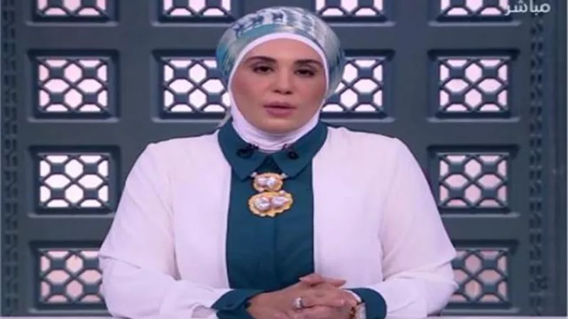 حكم فعل الخير في الوقت المخصص للعمل..د.نادية عمارة تجيب