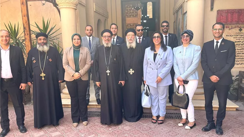 وفد تنسيقية شباب الأحزاب والسياسيين يتفقد كنيسة العذراء ومسار
