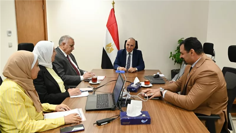 وزير الري:تركيب منظومة للطاقة الشمسية لعدد ٨٥ بئر جوفى بالوادى الجديد