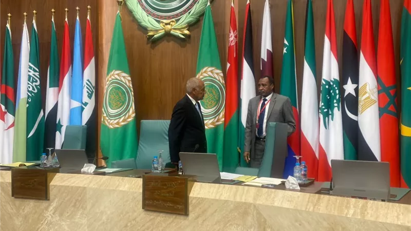 أبوالغيط يلتقي المدير العام للمنظمة العربية للتنمية الزراعية