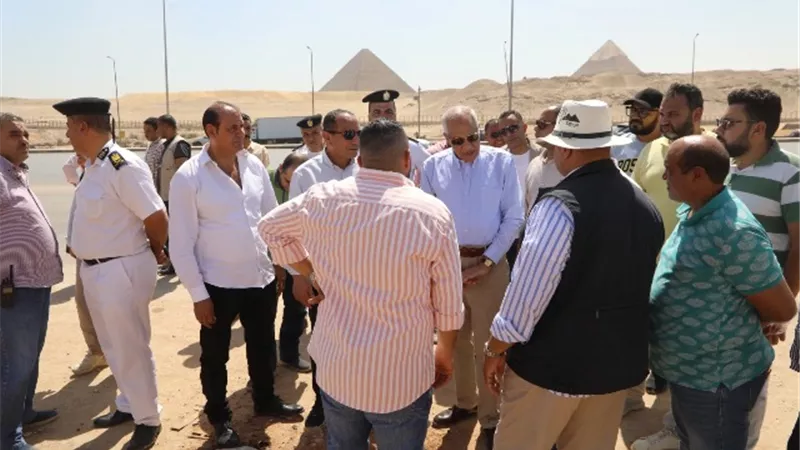 محافظ الجيزة يوجه بإبراز العناصر الجمالية لمحيط المتحف والطرق