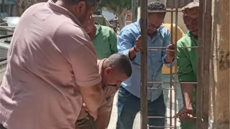 إيقاف تحويل شقتين من سكنى الى تجاري بالمخالفة للقانون