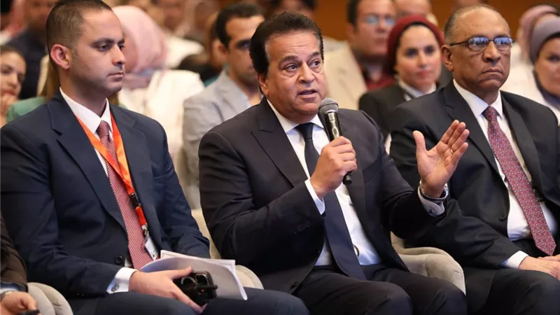 وزير الصحة يؤكد أهمية تغيير ثقافة المجتمع تجاه الأمراض النفسية