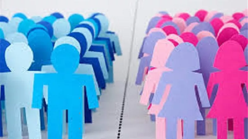 النساء أم الرجال .. استطلاع للرأي يكشف أيهما أكثر تعاسة